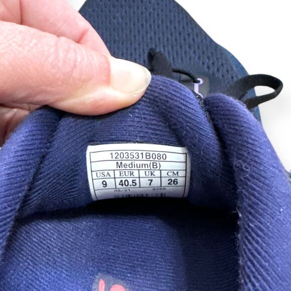 Brooks Black Purple Coral Adrenaline GTS 22 Running Shoes Women's Size 9 - Picture 12 of 12